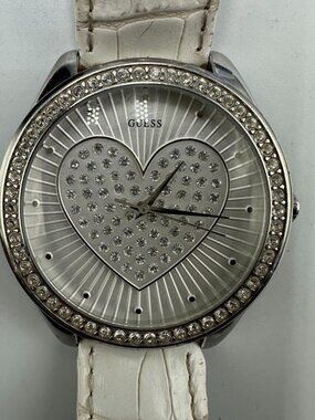 Guess Sparkling Pink Breast Cancer Awareness Ladies Watch W0032L7 Guess | Accessories | Guess Sparkling Pink Breast Cancer  main image 4